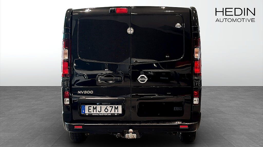 Nissan NV300